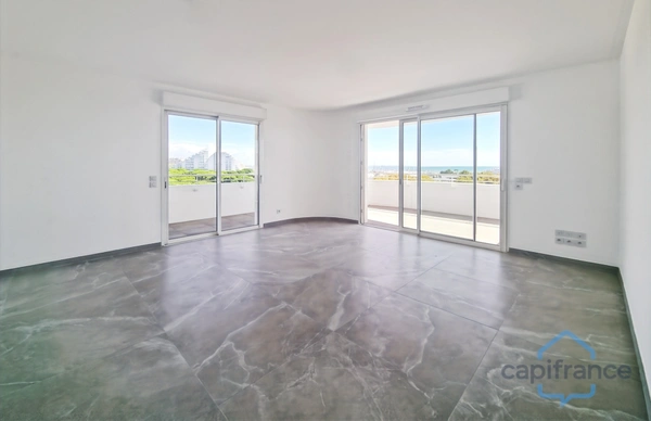 Appartement de prestige 3 pièces - Terrasse de 44m² VUE MER et triple exposition - Parking privatif