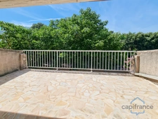 Maison de 212m² avec 6 pièces et une dépendance T2 - Terrain arboré de 800m² - Garage - Restinclières (34160)