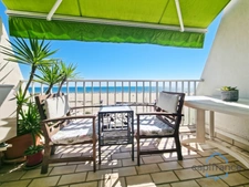 Appartement VUE MER en 1ère ligne, traversant et au DERNIER ETAGE - T2 rénové de 41m² + Terrasse - La GRANDE-MOTTE (34)