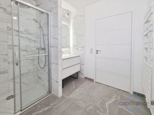 Appartement de prestige 3 pièces - Terrasse de 44m² VUE MER et triple exposition - Parking privatif
