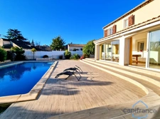 MAISON FAMILIALE de 222m² ou 2 HABITATIONS INDEPENDANTES - PISCINE - Terrain de 830m² - CASTRIES (34)