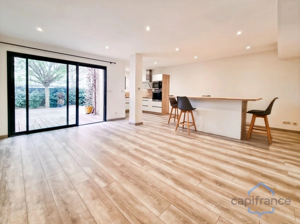 Maison récente de 84 m² avec 4 pièces + un Garage sur un Terrain de 160m² - MUDAISON (34130)