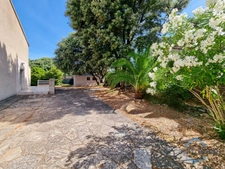 Maison de 212m² avec 6 pièces et une dépendance T2 - Terrain arboré de 800m² - Garage - Restinclières (34160)