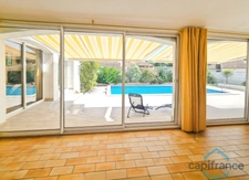Maison familiale ou 2 habitations - 222m² avec 7 pièces (5 chambres) - Terrain de 830m² avec Piscine - CASTRIES (34)