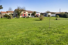 House for sale, 8 rooms, LE GUE D'ALLERE (17)