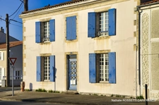 House for sale in SURGERES (17) - 160 m² living space - 712 m² plot