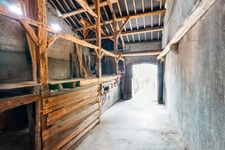 À VENDRE – Charmante ferme rénovée avec gîte indépendant et grange – Prévessin-Moëns