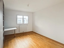 FOR SALE - 3-bedroom apartment - FERNEY VOLTAIRE 
