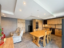 FOR SALE - 2-bedroom apartment with large garden - REIGNIER-ESERY 