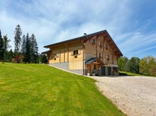 FOR SALE PREMANON - Chalet 216m² on land of 4240m²