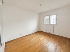 FOR SALE - 3-bedroom apartment - FERNEY VOLTAIRE 