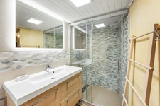 FOR SALE – Charming renovated farmhouse with independent gîte and barn – Prévessin-Moëns