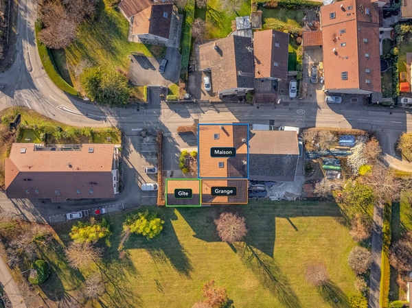 A VENDRE - Propriété rénovée avec maison, gîte et grange - PREVESSIN MOENS 