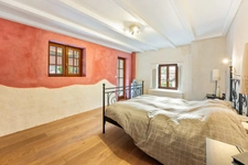 FOR SALE – Charming renovated farmhouse with independent gîte and barn – Prévessin-Moëns