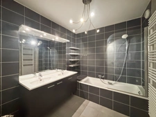 FOR SALE - 3-bedroom apartment - FERNEY VOLTAIRE 