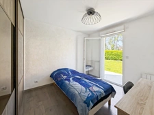 FOR SALE - 2-bedroom apartment with large garden - REIGNIER-ESERY 