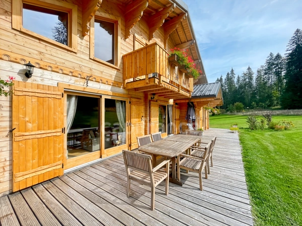 A VENDRE PREMANON - Chalet 216m² sur terrain de 4240m²