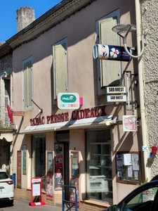 For sale in Gabarret (40): Building and business of a tobacconist/newsagent/lottery outlet with on-site accommodation