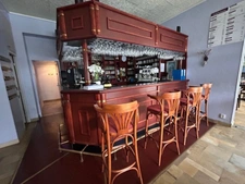FLEURANCE (32) - Hotel-Restaurant, walls and business with staff accommodation