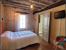 Fonds de commerce à vendre LA ROMIEU (32) Bar-restaurant-Chambre d'hôtes avec logement de fonction