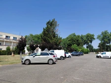 FLEURANCE (32) - Hotel-Restaurant, walls and business with staff accommodation