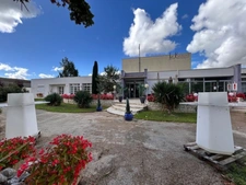 FLEURANCE (32) - Hotel-Restaurant, walls and business with staff accommodation