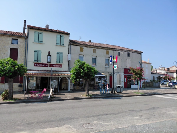 Fonds de commerce à vendre BUZET SUR BAISE (47) : TABAC PRESSE FDJ PMU