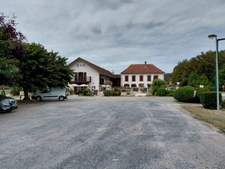 Fonds de commerce et murs à vendre NOUILHAN (65) : hôtel-restaurant + maison d'habitation