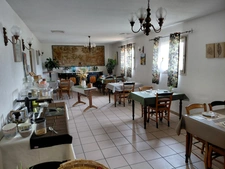 Fonds de commerce et murs à vendre NOUILHAN (65) : hôtel-restaurant + maison d'habitation