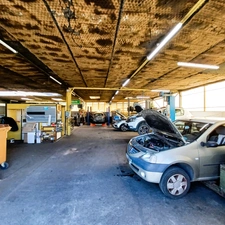 Dpt Gironde (33), à vendre GALGON Garage/Station service 