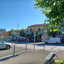 Dpt Hautes Pyrénées (65), proche du Gers (32), à vendre MAUBOURGUET Bar, loto, restaurant