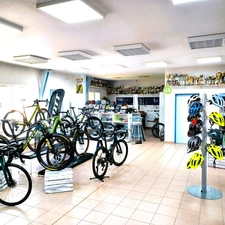 Dpt Gironde (33), à vendre GALGON Station service