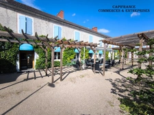 À VENDRE – Ancien relais de poste rénové en bar-restaurant avec hôtel