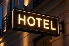 HÔTEL-RESTAURANT – 17 CHAMBRES - proche de CHATEAUROUX (36)