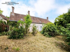 For sale House with outbuildings and land Graçay (18310)