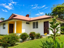 Immeuble à vendre MATOURY (973) INVESTISSEMENT LOCATIF – ENSEMBLE DE 4 MAISONS T2
