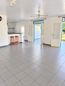 REMIRE MONTJOLY (97354) MONTRAVEL – La plage à proximité, de l'espace pour toute la famille ! Maison T6