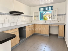 REMIRE MONTJOLY (97354) MONTRAVEL – La plage à proximité, de l'espace pour toute la famille ! Maison T6