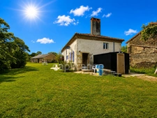 Maison en pierre 115m2 4 pièces ADRIERS (86)