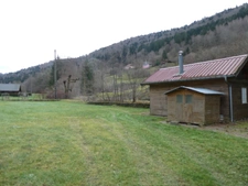 BUSSANG (88) Chalet T3 de 23m² à aménager et à rénover , terrain 1060m².