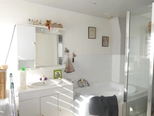  REMIREMONT (88) à vendre maison mitoyenne T4 de 85m² +garage , terrain 700m².