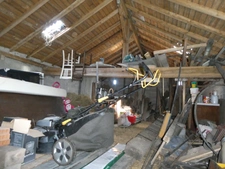  RUPT SUR MOSELLE (88) Ferme à conforter T7 de 160m² , hangar, terrain 1000m²+ 2 hectares loués à un agriculteur.