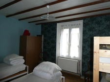  Bussang (88) à vendre maison mitoyenne T4 de 70m² , terrain 600m² environ.