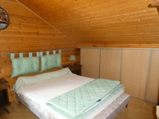 RUPT SUR MOSELLE (88) Chalet T6 de 104m² sur sous-sol  +garage extérieur, terrain 700m² environ.