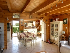 RUPT SUR MOSELLE (88) Chalet T6 de 104m² sur sous-sol  +garage extérieur, terrain 700m² environ.