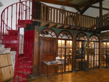 GIRMONT VAL D'AJOL (88) establishment for sale of 3000m² of floor space, combining dance and restaurant. Land 25000m².
