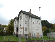 THAON LES VOSGES (88) Immeuble de rapport à vendre 6 appartements T3 , terrain 1300 M² , 4 garages.