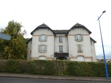 THAON LES VOSGES (88) Immeuble de rapport à vendre 6 appartements T3 , terrain 1300 M² , 4 garages.