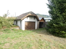 LE THILLOT (88)Maison bourgeoise de caractère à rénover de 280 m²sur trois niveaux, terrain 1000 m²+ garage.