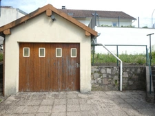  REMIREMONT (88)à vendre maison mitoyenne T4 de 78m² + garage + terrain 200m².